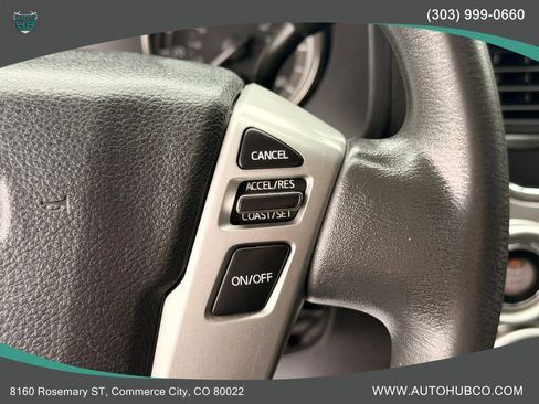 Used 2017 Nissan Titan SV AWD/4WD image 15