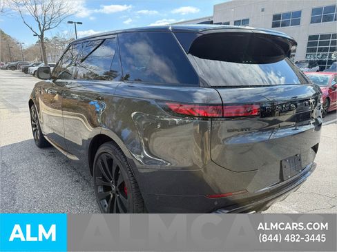 Used 2023 Land Rover Range Rover Sport SE Dynamic image 15