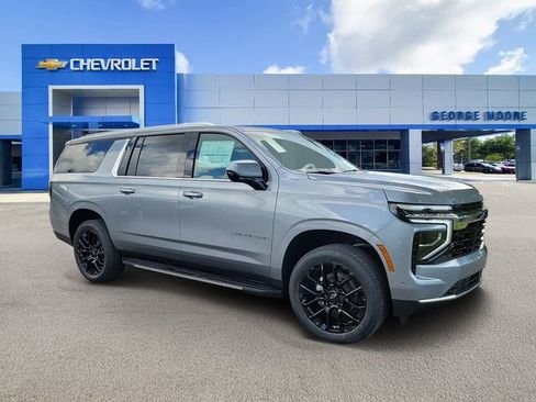 New 2026 Chevrolet Suburban LS AWD/4WD image 1