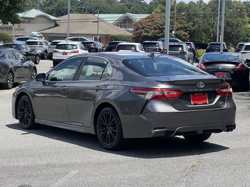 Used 2019 Toyota Camry SE w/ Convenience Package FWD image 22
