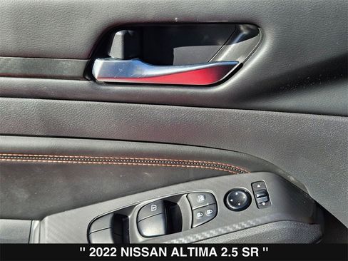 Used 2022 Nissan Altima 2.5 SR image 15