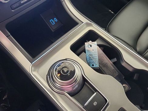 Used 2022 Ford Edge SEL w/ Convenience Package image 27