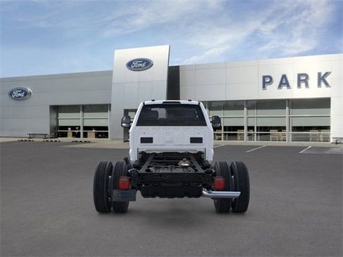 New 2026 Ford F550 4x4 Regular Cab Super Duty image 5