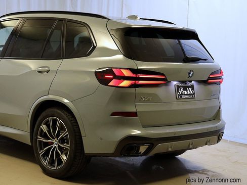 New 2026 BMW X5 xDrive50e w/ M Sport Package image 8
