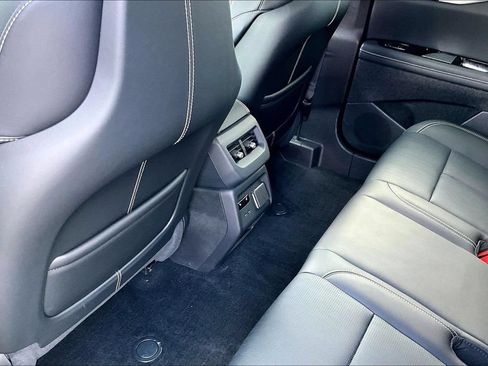 Certified 2025 Cadillac Optiq Sport 2 w/ LPO, Floor Liner Package AWD/4WD image 10