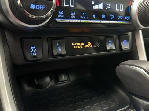 Certified 2021 Toyota RAV4 XLE Premium AWD/4WD image 24