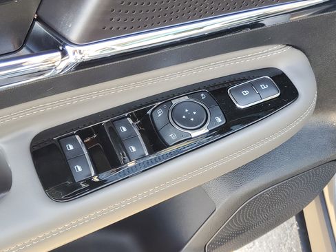 New 2026 Lincoln Corsair Premiere image 10