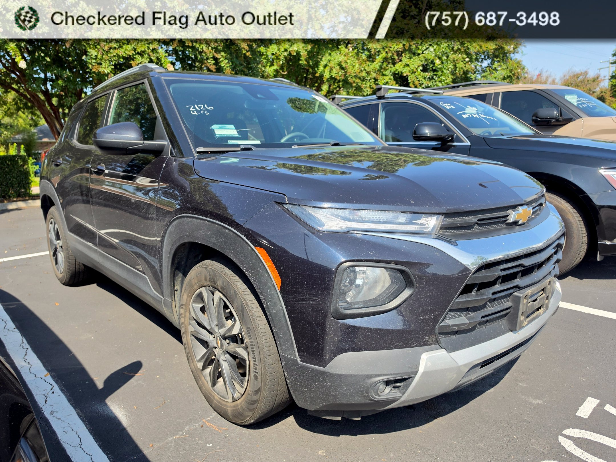 Used 2021 Chevrolet TrailBlazer LT w/ Convenience Package FWD image 3