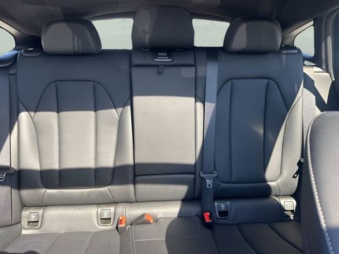 Used 2024 BMW X4 xDrive30i image 13