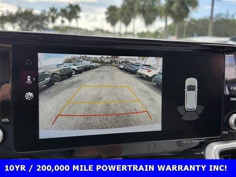 Used 2022 Kia Sorento EX w/ Panoramic Sunroof Package image 21