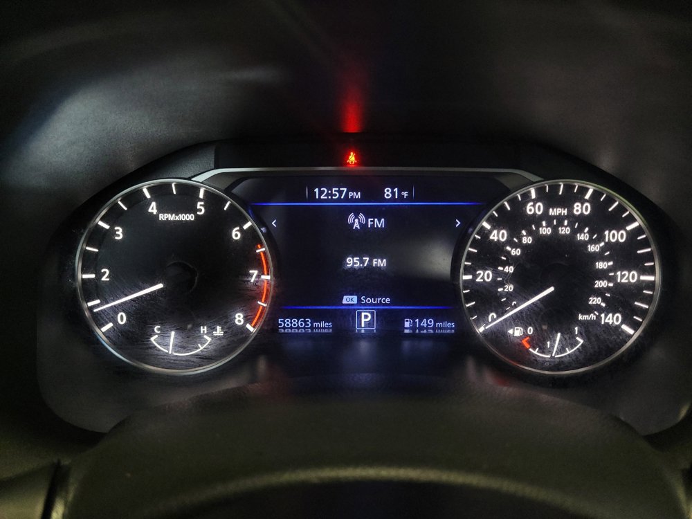 Used 2024 Nissan Altima 2.5 SR FWD image 23