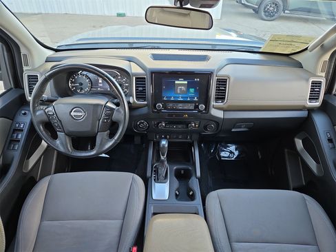 Used 2022 Nissan Frontier SV image 12