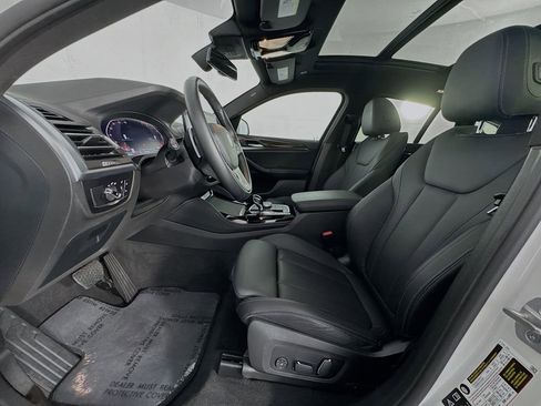 Used 2024 BMW X4 xDrive30i w/ Parking Assistance Package image 15