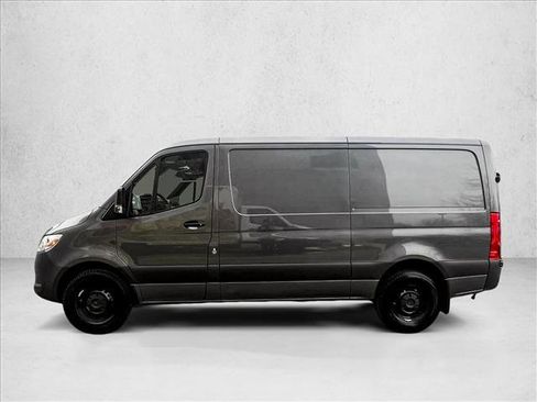 Used 2025 Mercedes-Benz Sprinter 2500 image 8