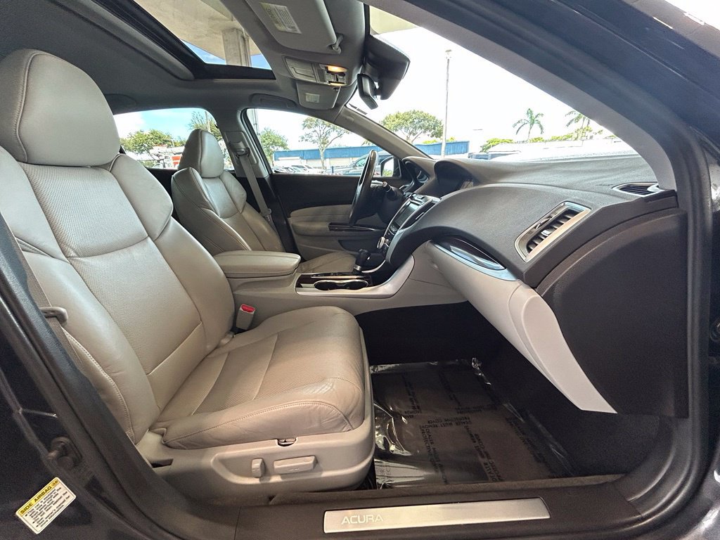 Used 2015 Acura TLX w/ Technology Package FWD image 23
