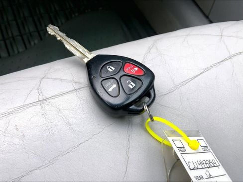 Used 2012 Toyota Avalon image 13