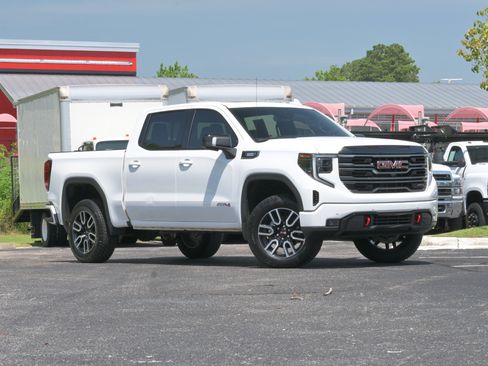 Used 2026 GMC Sierra 1500 AT4 w/ AT4 Premium Package AWD/4WD image 2