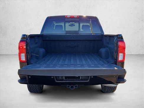 Used 2017 Chevrolet Silverado 1500 LTZ Z71 w/ Redline Edition image 6
