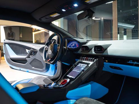 Used 2023 Lamborghini Huracan Tecnica RWD image 27
