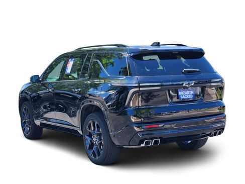 Used 2025 Chevrolet Traverse RS AWD/4WD image 3