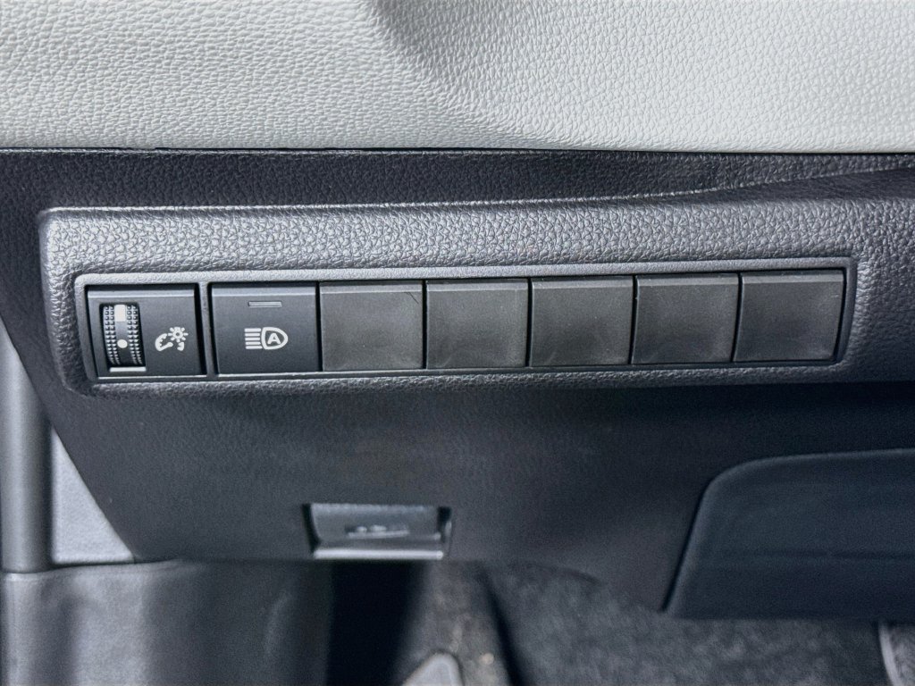 New 2027 Toyota Corolla LE FWD image 19