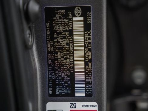 Used 2019 Toyota Camry SE FWD image 32