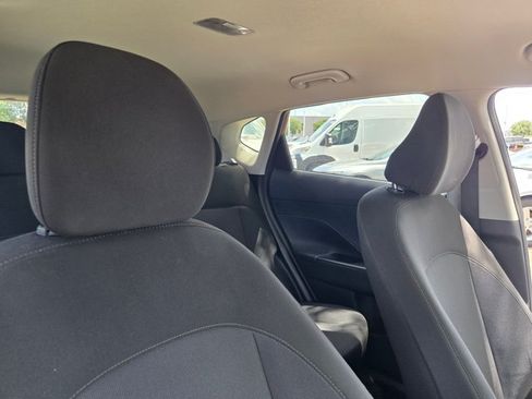 Used 2025 Hyundai Kona SEL FWD image 13
