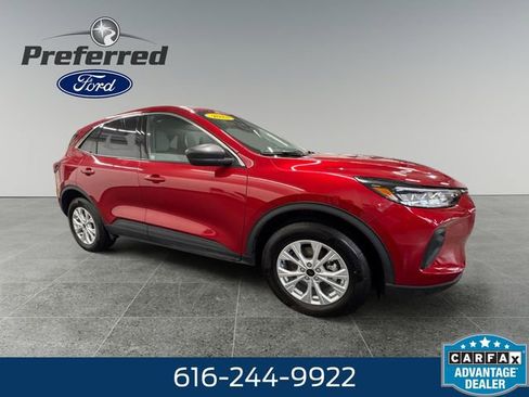 Used 2023 Ford Escape Active image 12