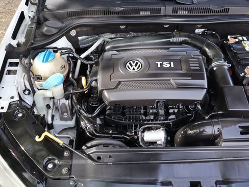 Used 2015 Volkswagen Jetta SE image 37