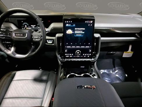 Used 2026 GMC Yukon XL AT4 AWD/4WD image 19
