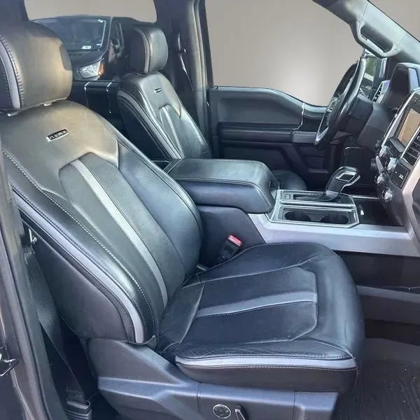 Used 2019 Ford F150 Platinum w/ Equipment Group 701A Luxury AWD/4WD image 23