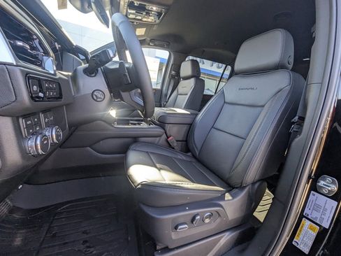 New 2026 GMC Yukon XL Denali image 14