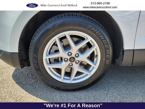 Certified 2024 Ford Edge SEL AWD/4WD image 9