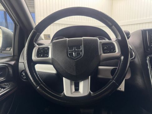 Used 2019 Dodge Grand Caravan GT image 20