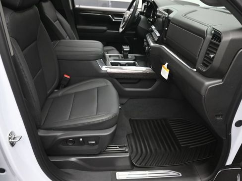 New 2026 Chevrolet Silverado 1500 LTZ AWD/4WD image 9
