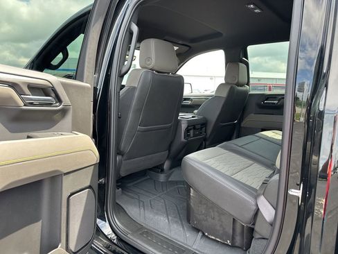 Used 2024 Chevrolet Silverado 1500 ZR2 w/ Technology Package image 30