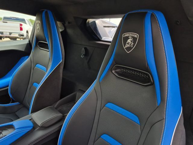 Used 2026 Lamborghini Temerario AWD/4WD image 9