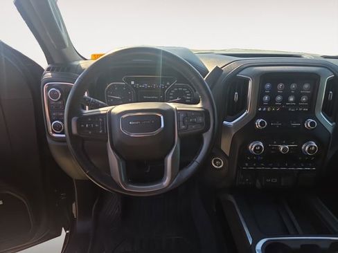 Used 2023 GMC Sierra 2500 Denali w/ Denali Black Diamond Edition AWD/4WD image 10