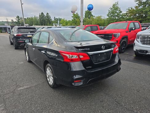 Used 2019 Nissan Sentra S w/ Appearance Package FWD image 5