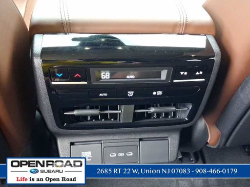 Used 2026 Acura MDX SH-AWD w/ Technology Package image 12