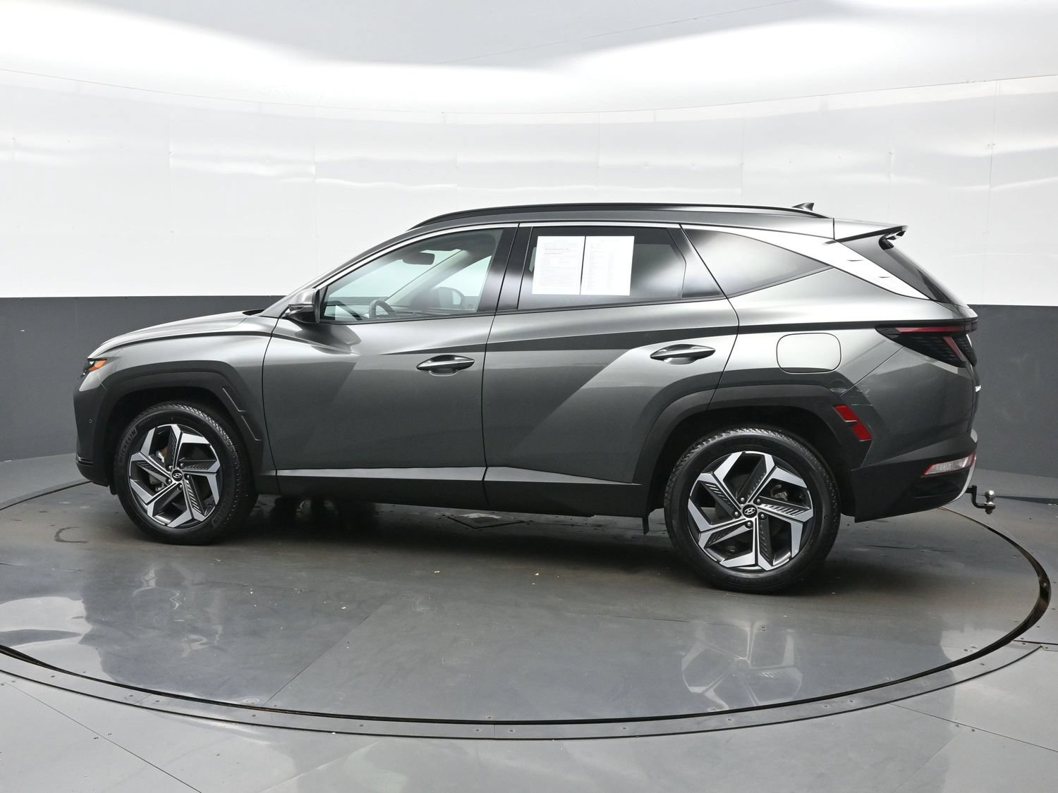 Used 2023 Hyundai Tucson Limited AWD/4WD image 3