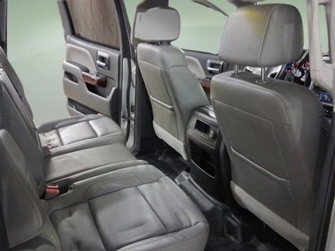 Used 2018 GMC Sierra 1500 SLT w/ SLT Premium Package image 16