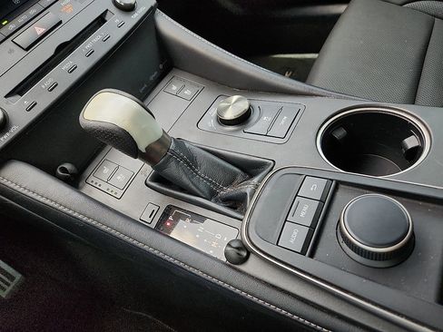 Used 2017 Lexus RC 350 F Sport RWD image 12