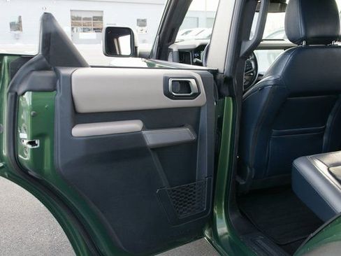 Used 2023 Ford Bronco Wildtrak image 27