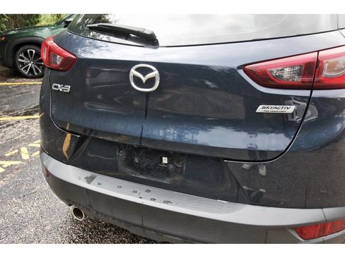 Used 2019 MAZDA CX-3 Touring FWD image 5