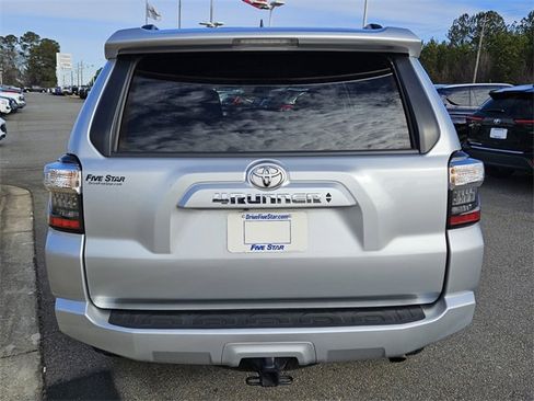 Used 2024 Toyota 4Runner SR5 image 11