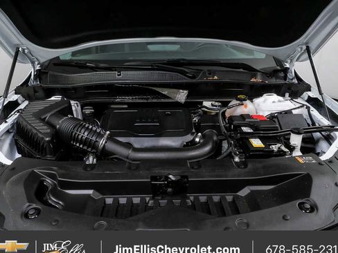 Used 2025 Chevrolet Blazer LT image 31