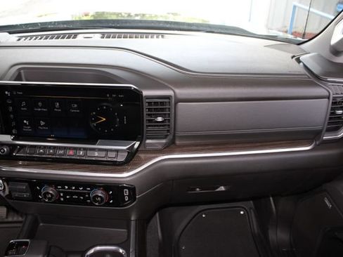 Used 2025 Chevrolet Silverado 1500 RST w/ Dark Appearance Package AWD/4WD image 27