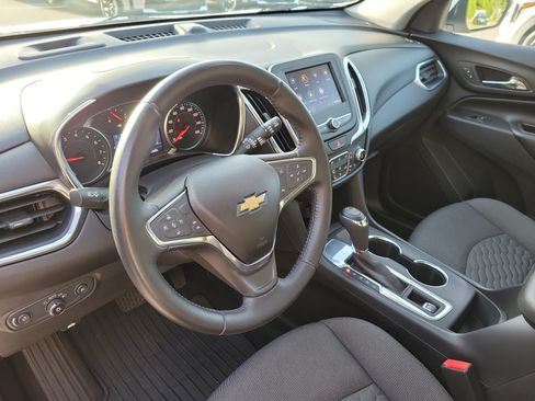 Used 2020 Chevrolet Equinox LT FWD image 23