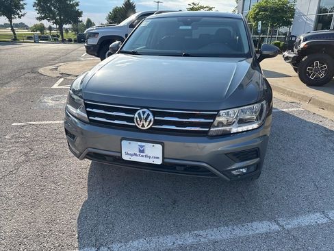 Used 2020 Volkswagen Tiguan SEL AWD/4WD image 10